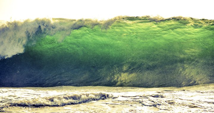 The Ultimate Tsunami Survival Guide: Preparation, Signs, and Response